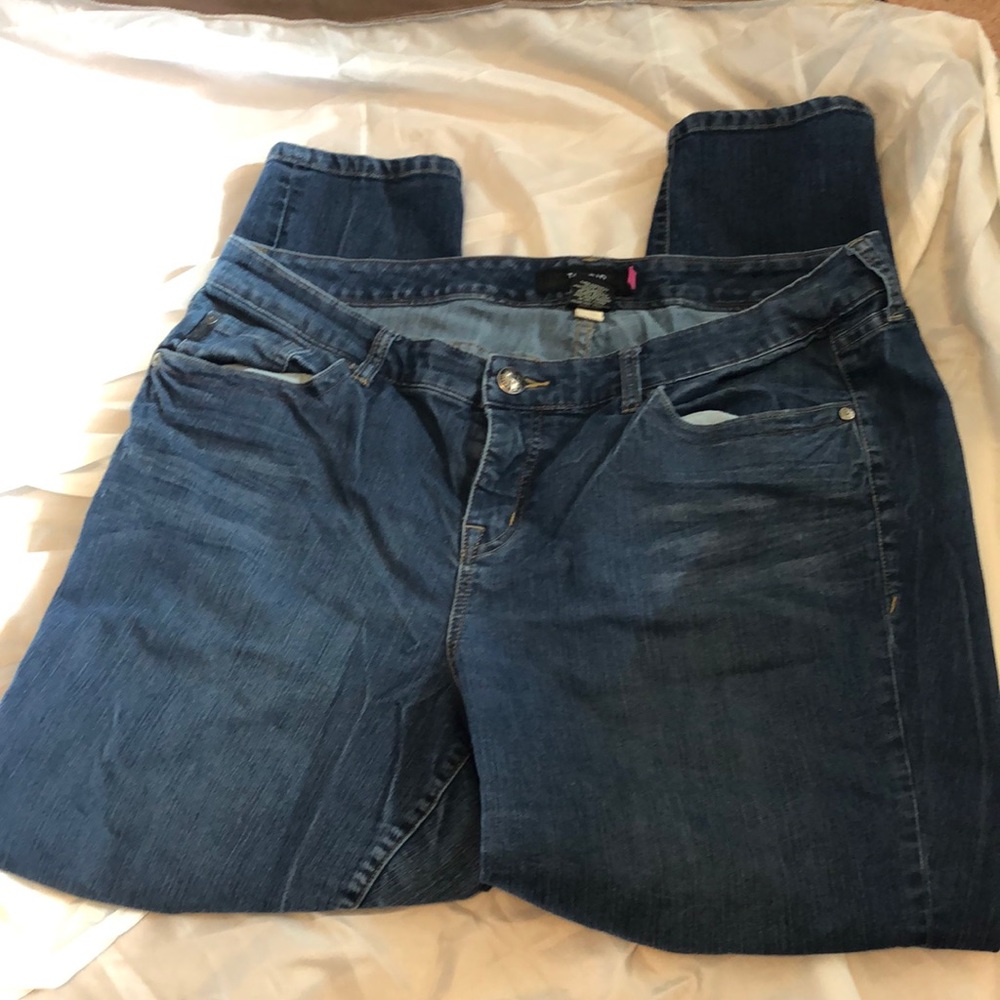 🔵 Torrid 22R slim fit jeans